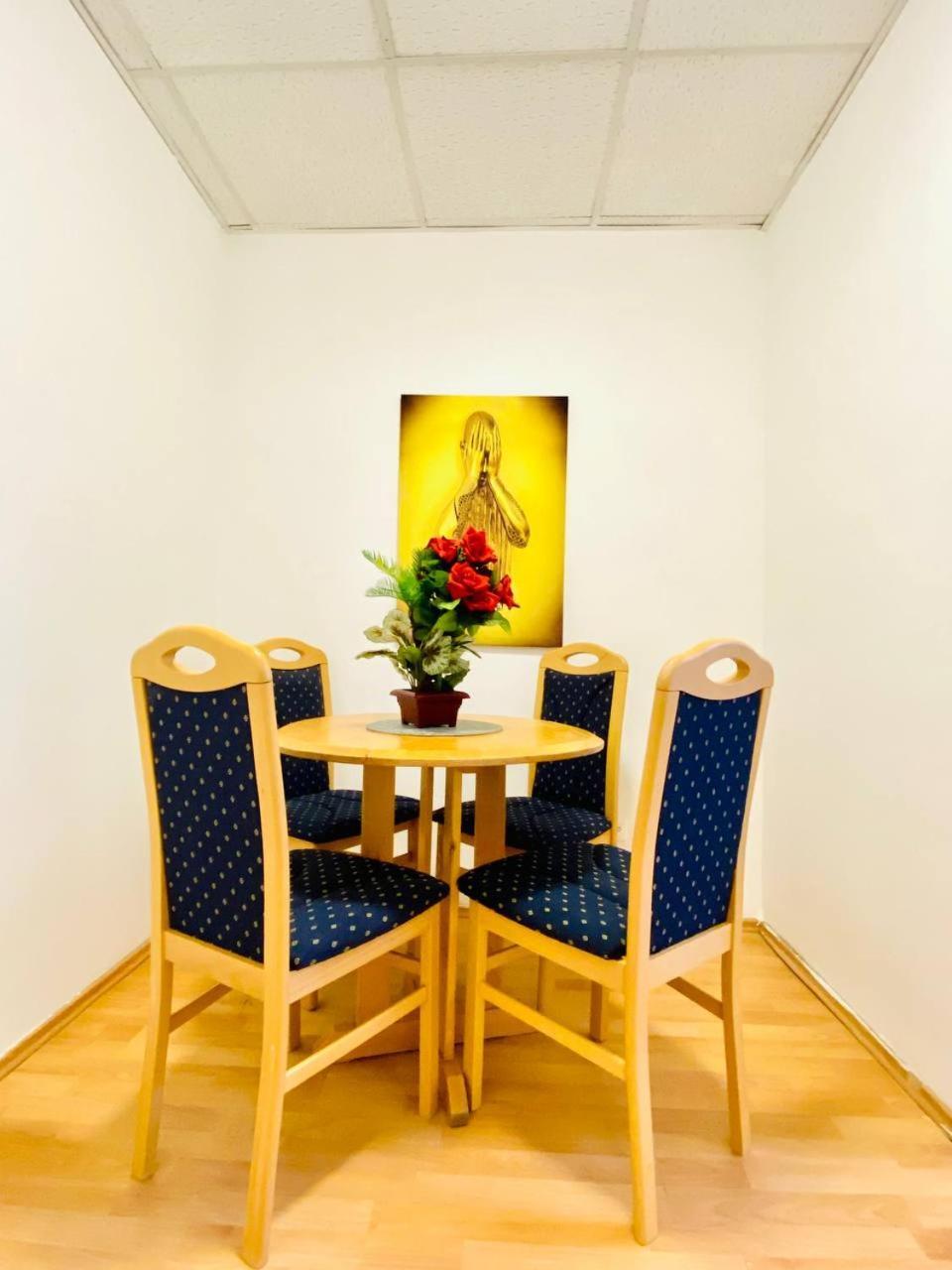Comfortable Room In The 23Rd District Of Vienna Fr4 Екстериор снимка