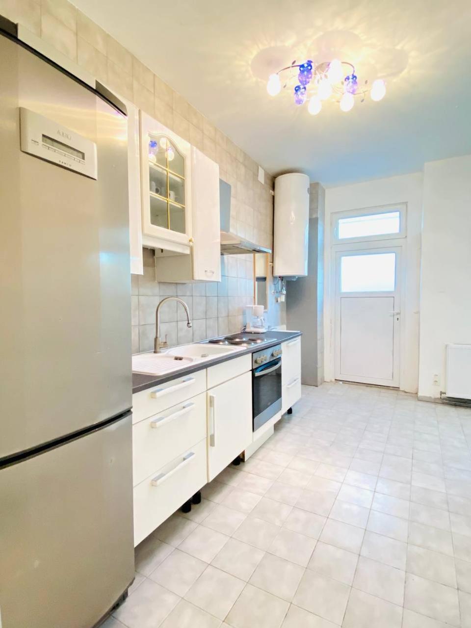 Comfortable Room In The 23Rd District Of Vienna Fr4 Екстериор снимка