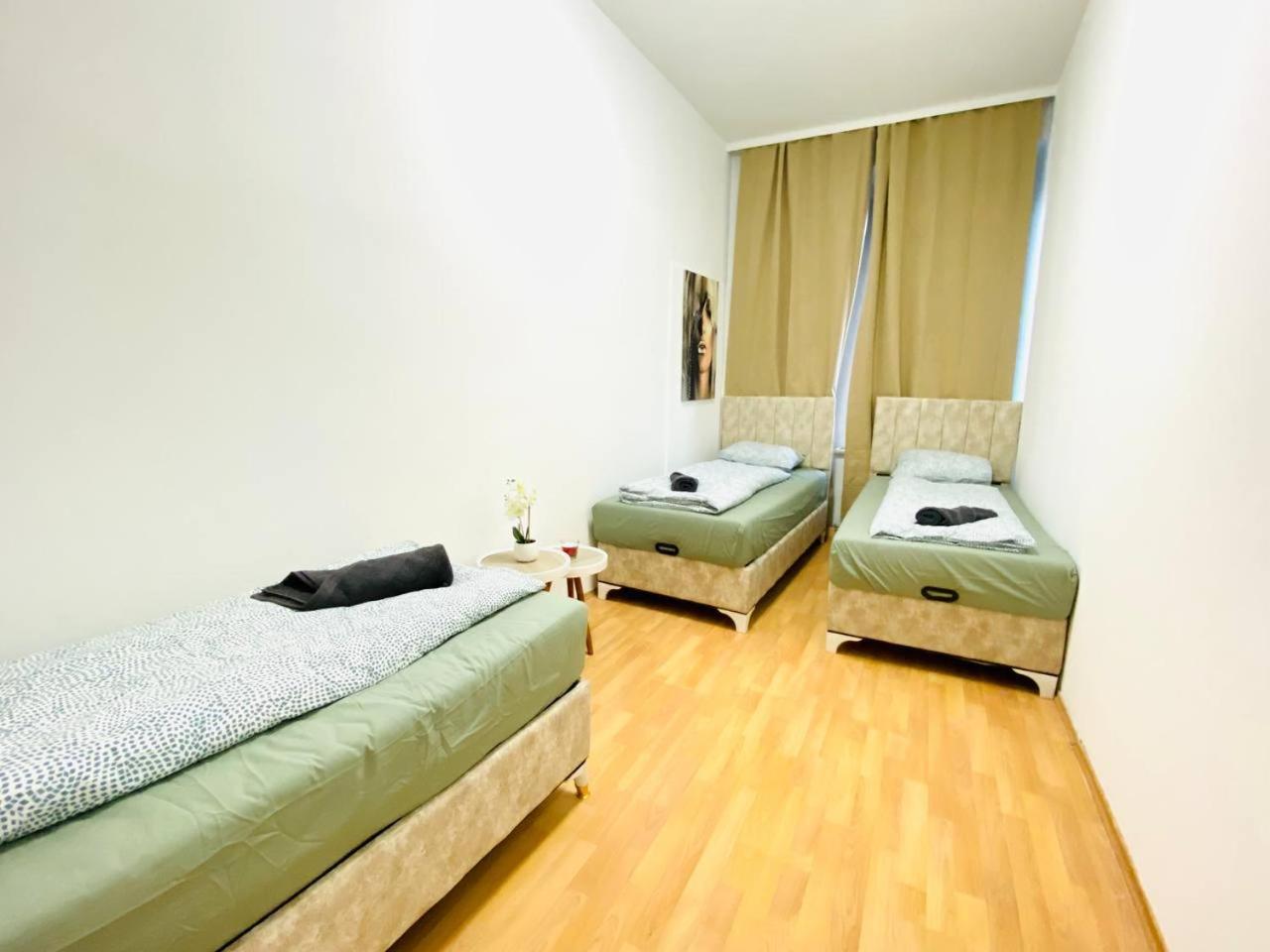Comfortable Room In The 23Rd District Of Vienna Fr4 Екстериор снимка