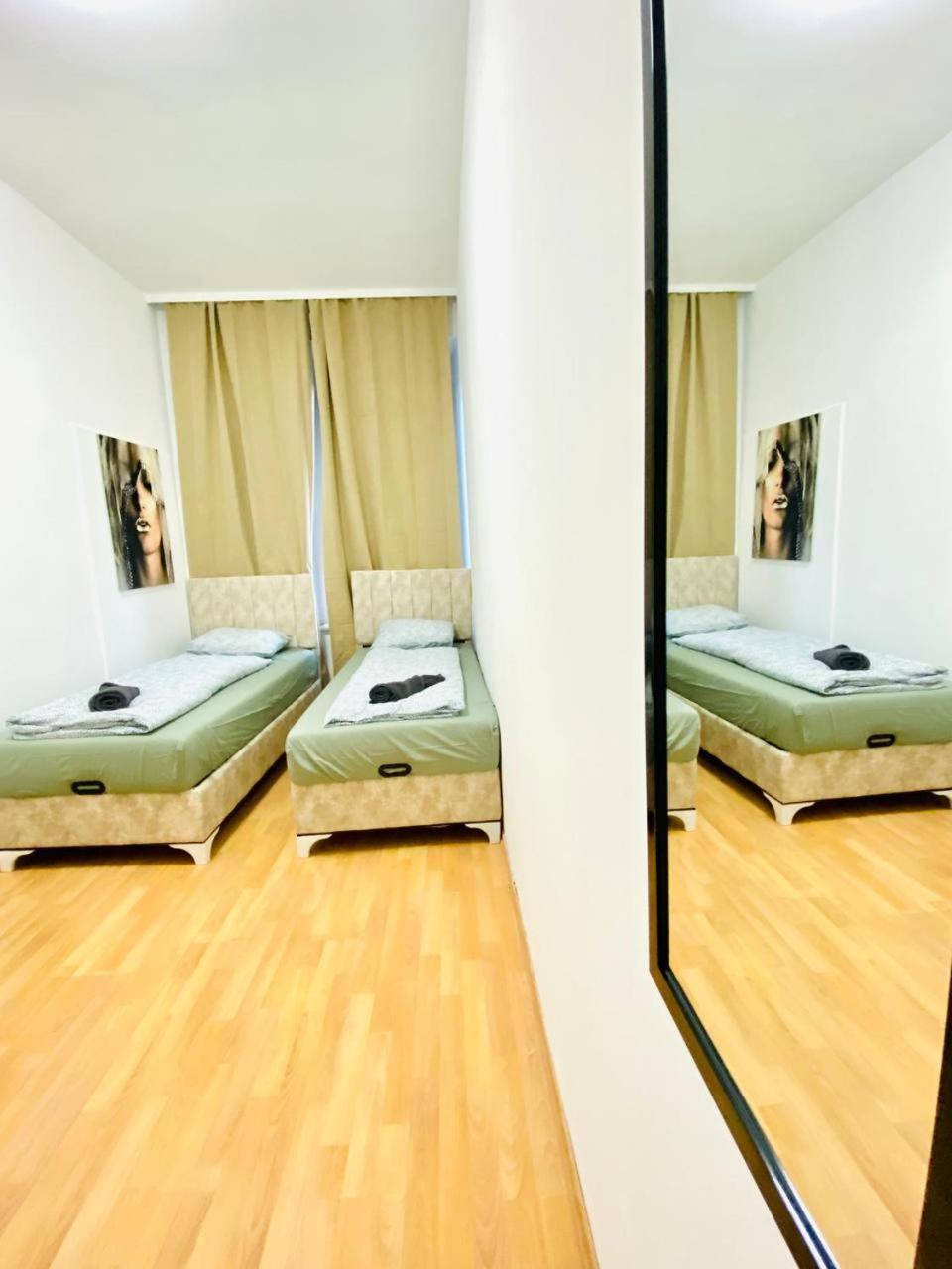Comfortable Room In The 23Rd District Of Vienna Fr4 Екстериор снимка