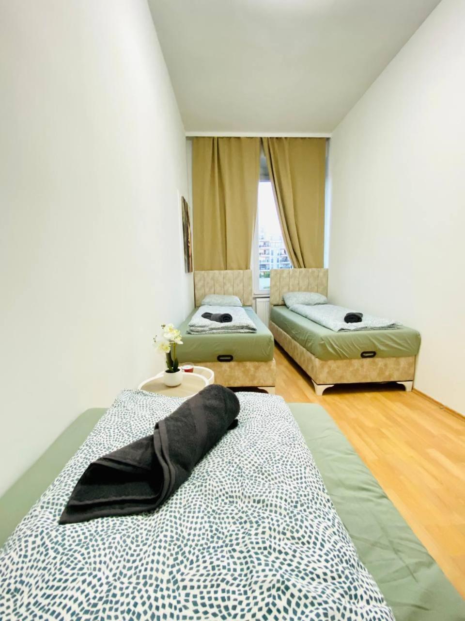 Comfortable Room In The 23Rd District Of Vienna Fr4 Екстериор снимка